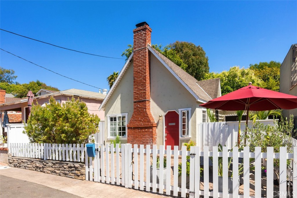 533 Lombardy Lane, Laguna Beach CA 92651 - photo 1
