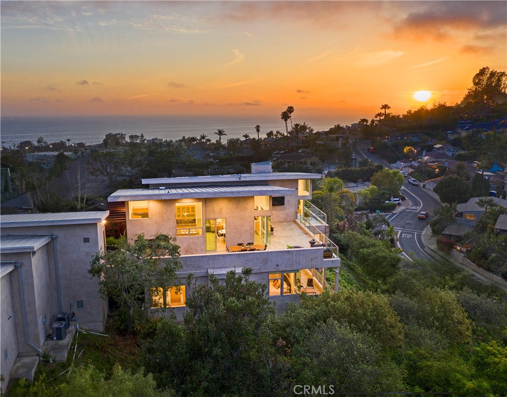 MARK SINGER CONTEMPORARY DESIGNER HOME - 533 Temple Hills Drive, Laguna Beach CA 92651 - photo 1
