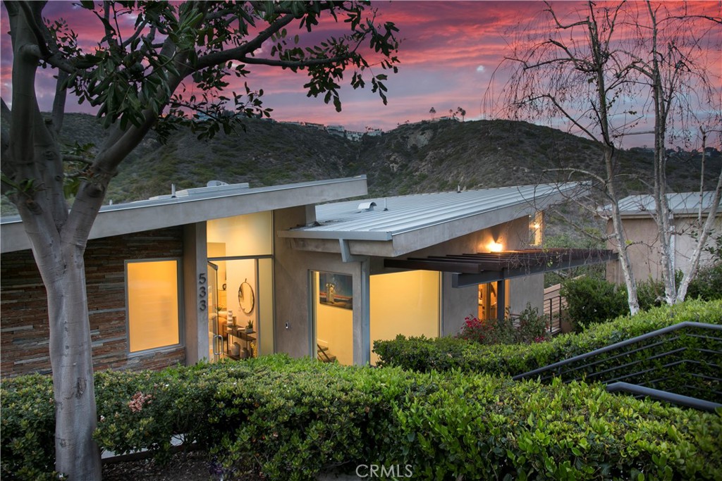 533 Temple Hills Drive, Laguna Beach CA 92651 - photo 2