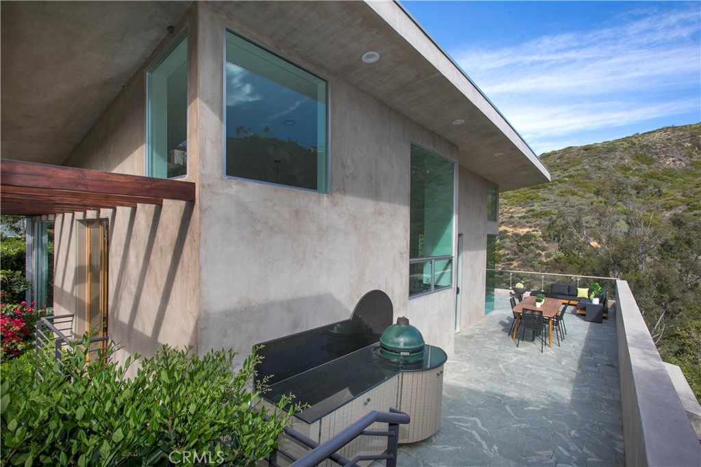533 Temple Hills Drive, Laguna Beach CA 92651 - photo 19