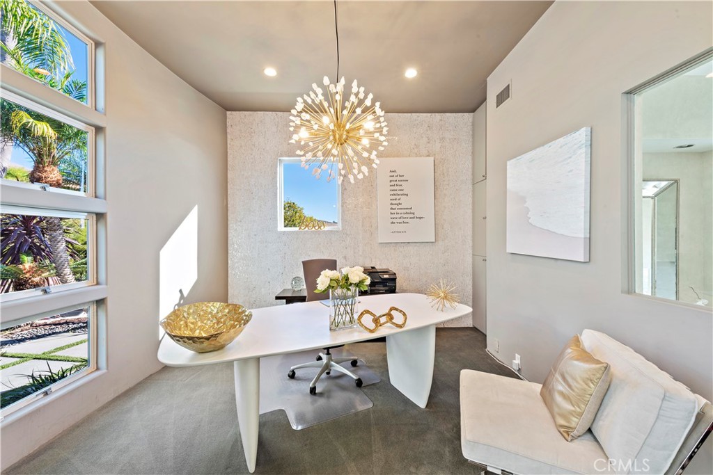 535 Dunnegan Drive, Laguna Beach CA 92651 - photo 6