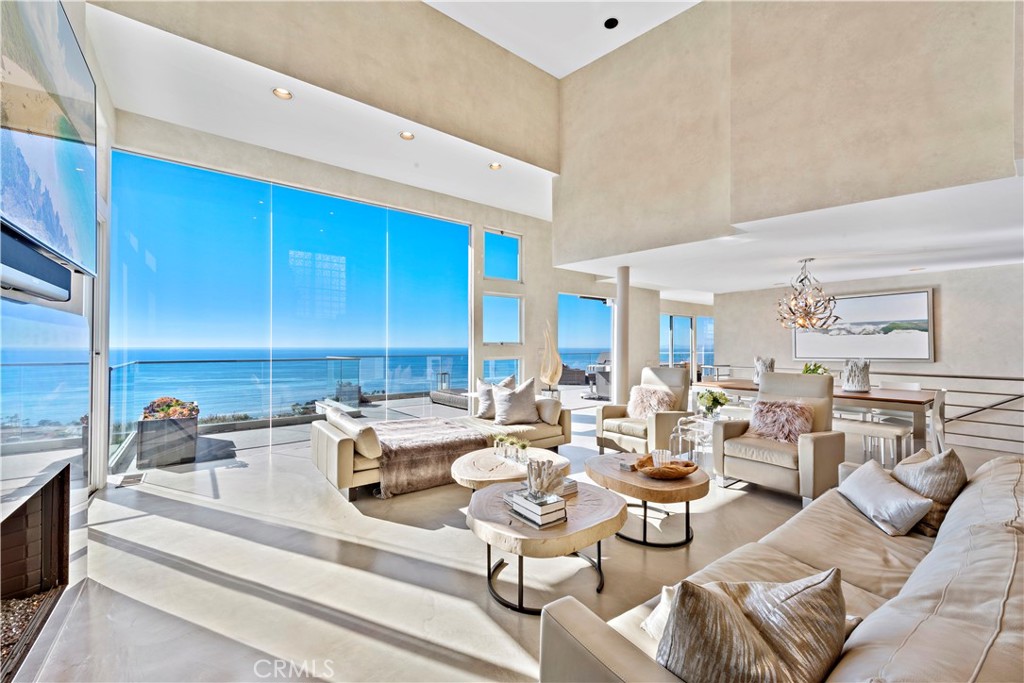 535 Dunnegan Drive, Laguna Beach CA 92651 - photo 9