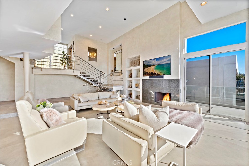 535 Dunnegan Drive, Laguna Beach CA 92651 - photo 11