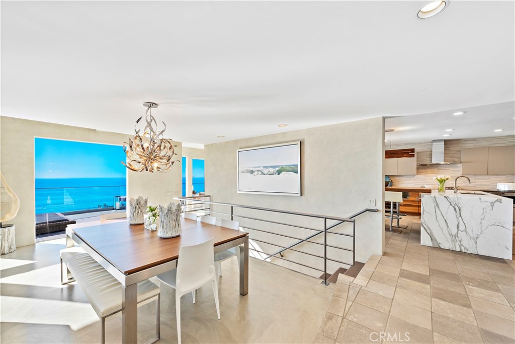 535 Dunnegan Drive, Laguna Beach CA 92651 - photo 13