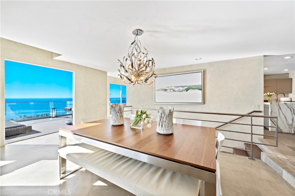 535 Dunnegan Drive, Laguna Beach CA 92651 - photo 18