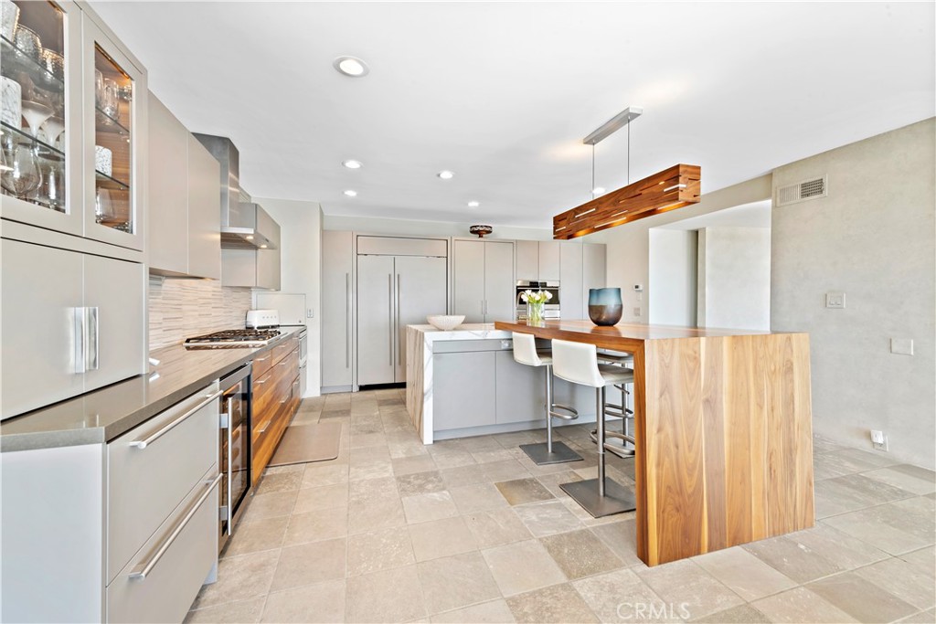 535 Dunnegan Drive, Laguna Beach CA 92651 - photo 22