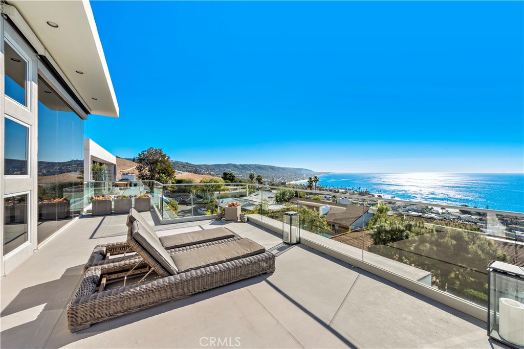 535 Dunnegan Drive, Laguna Beach CA 92651 - photo 32