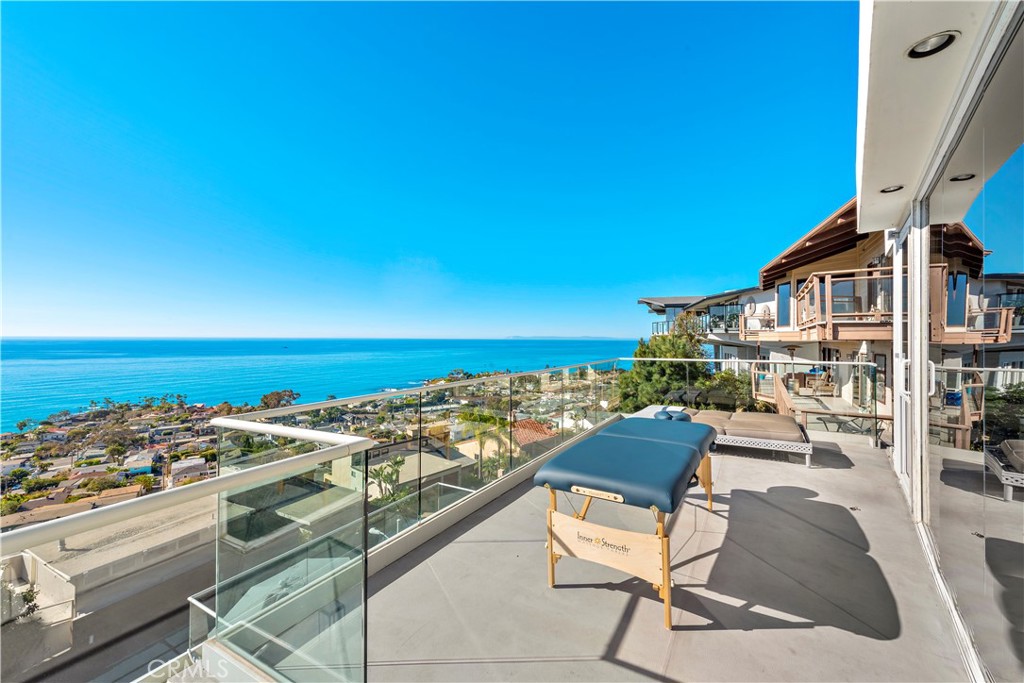 535 Dunnegan Drive, Laguna Beach CA 92651 - photo 40