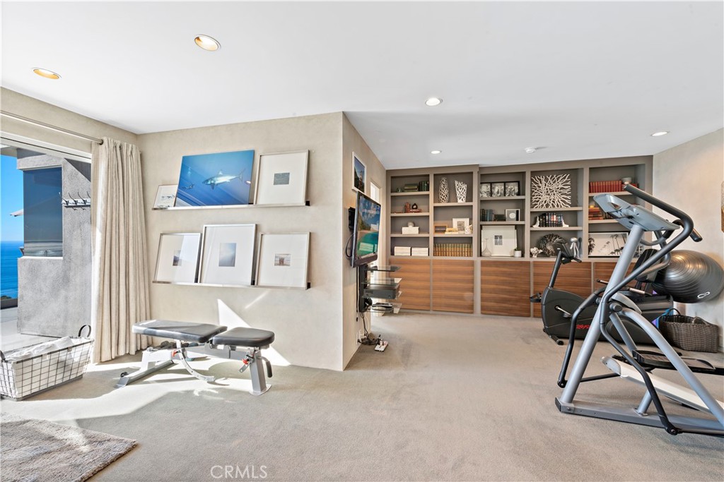535 Dunnegan Drive, Laguna Beach CA 92651 - photo 43