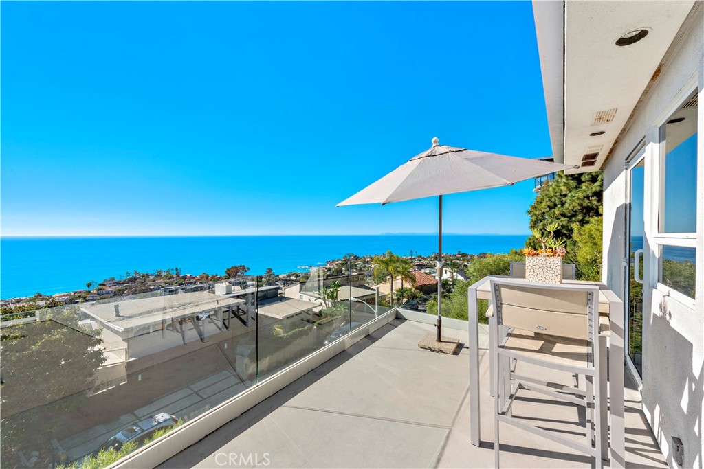 535 Dunnegan Drive, Laguna Beach CA 92651 - photo 54