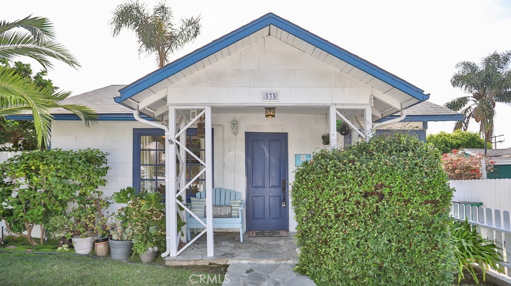535 Through Street, Laguna Beach CA 92651 - photo 1