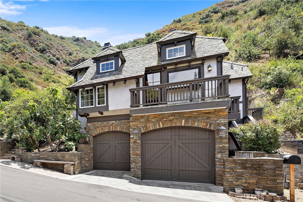 537 Canyon Acres Drive, Laguna Beach CA 92651 - photo 1