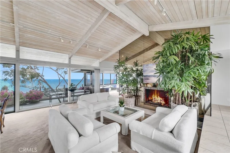 537 Dunnegan Place, Laguna Beach, CA 92651