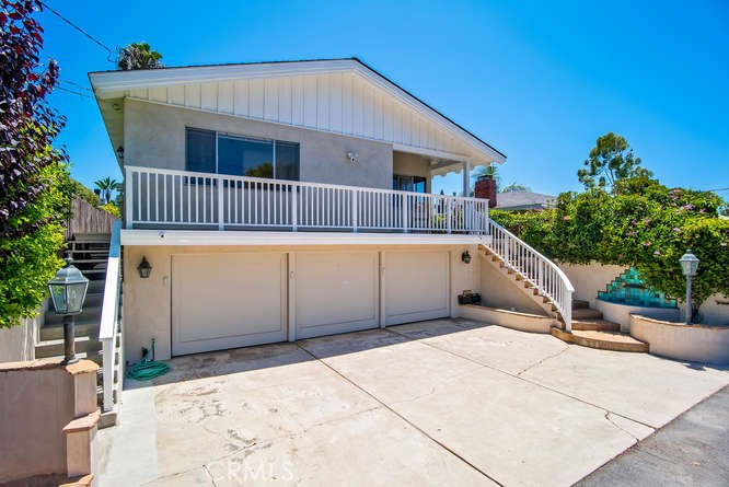 537 Saint Anns Drive, Laguna Beach CA 92651 - photo 1
