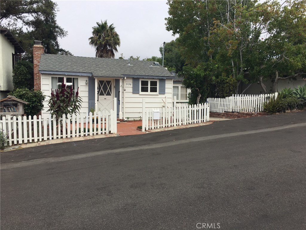 538 OAK Street, Laguna Beach CA 92651 - photo 1