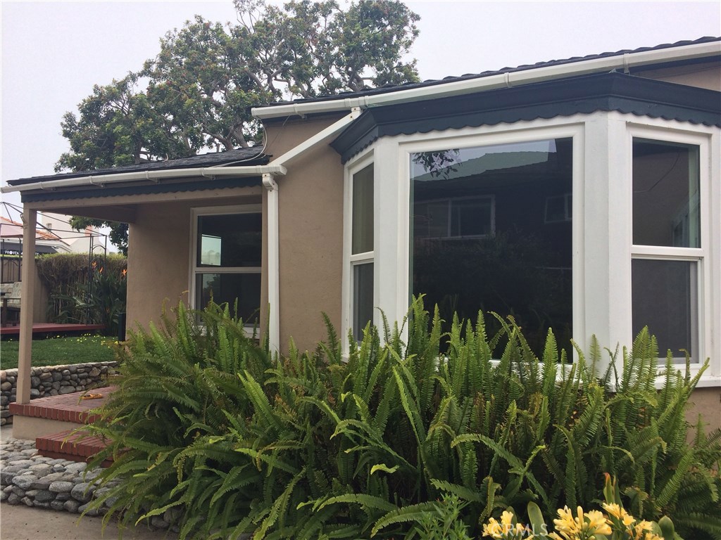 538 Ramona Avenue, Laguna Beach CA 92651 - photo 1