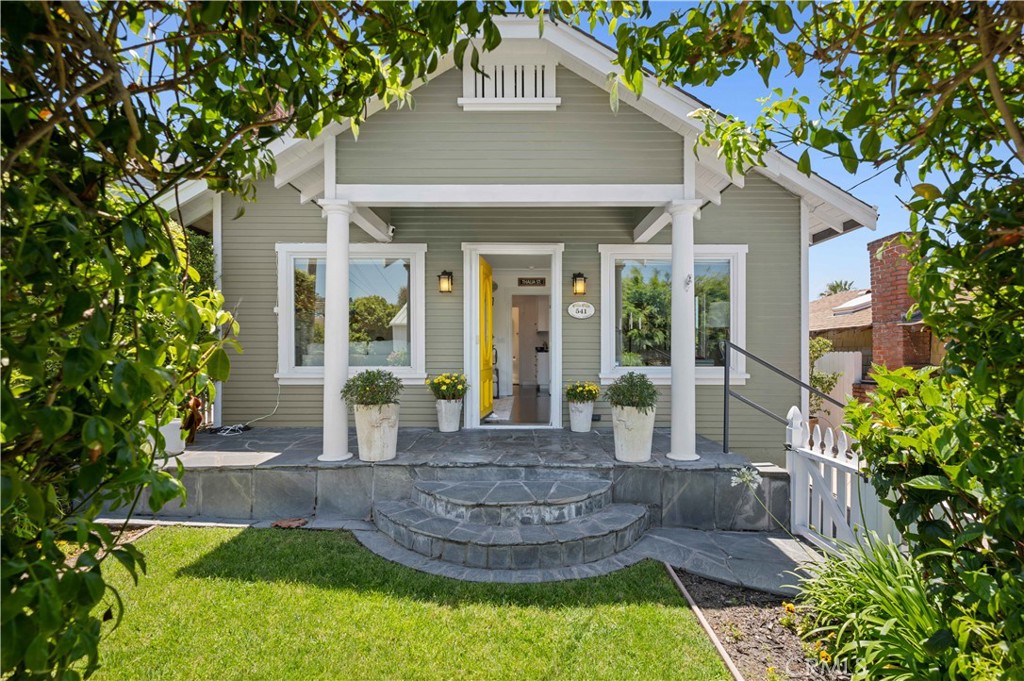 Live the iconic Laguna Beach lifestyle in this inviting single-level coastal cottage, ideally situated in the heart of L - 541 Thalia Street, Laguna Beach CA 92651 - photo 1