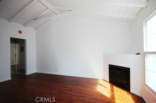 544 Glenneyre Street 6, Laguna Beach CA 92651 - photo 1