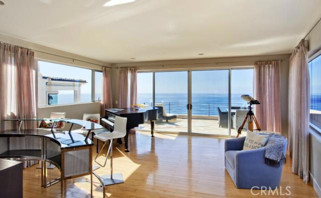 545 Nyes Place, Laguna Beach CA 92651 - photo 1