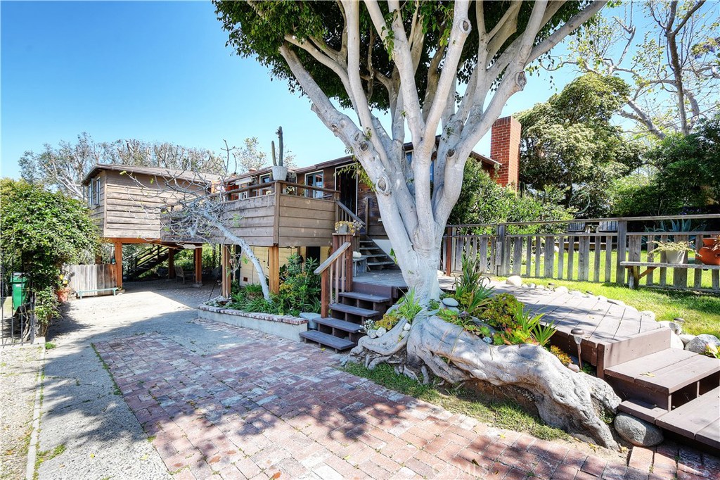 546 Oak Street, Laguna Beach CA 92651 - photo 1