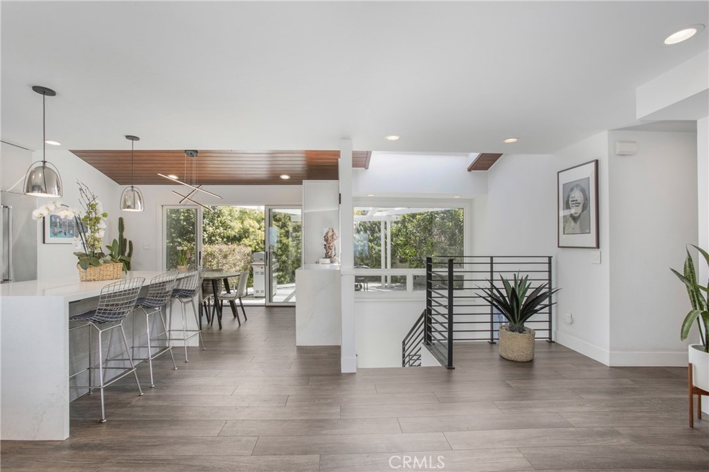 546 Temple Hills, Laguna Beach CA 92651 - photo 5
