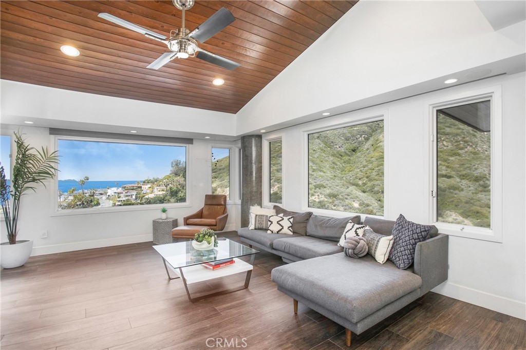 546 Temple Hills, Laguna Beach CA 92651 - photo 10