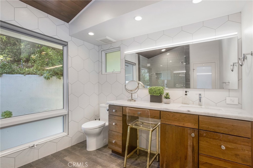 546 Temple Hills, Laguna Beach CA 92651 - photo 22