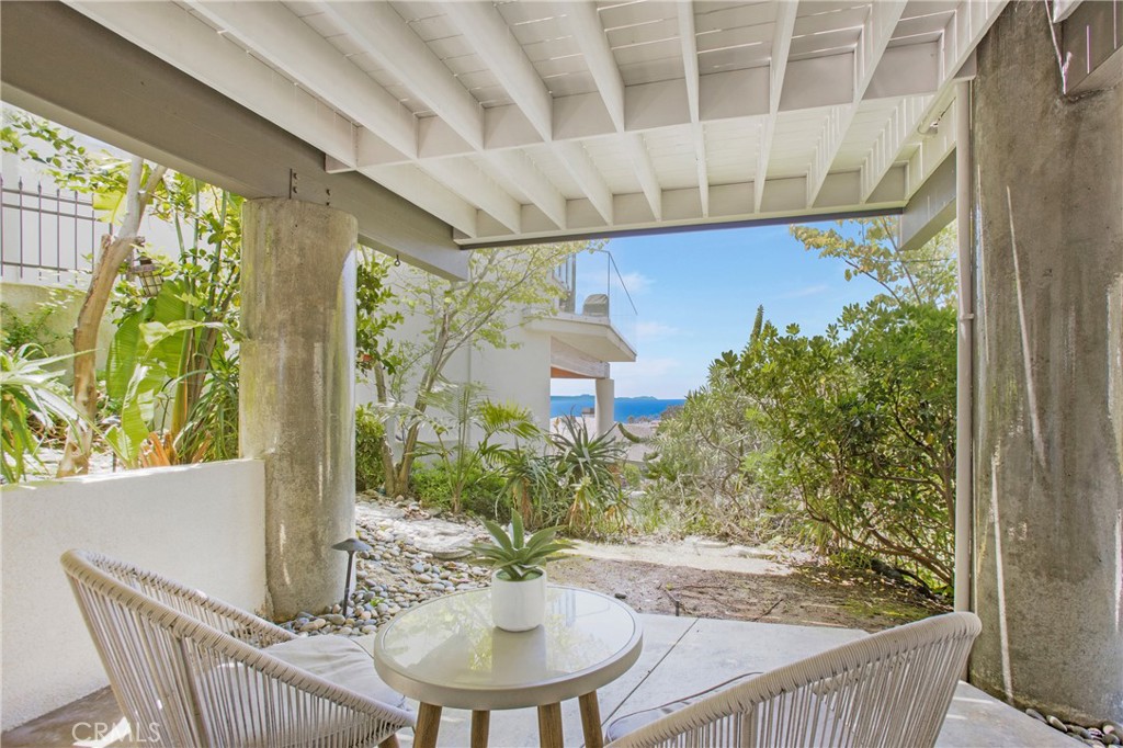 546 Temple Hills, Laguna Beach CA 92651 - photo 30
