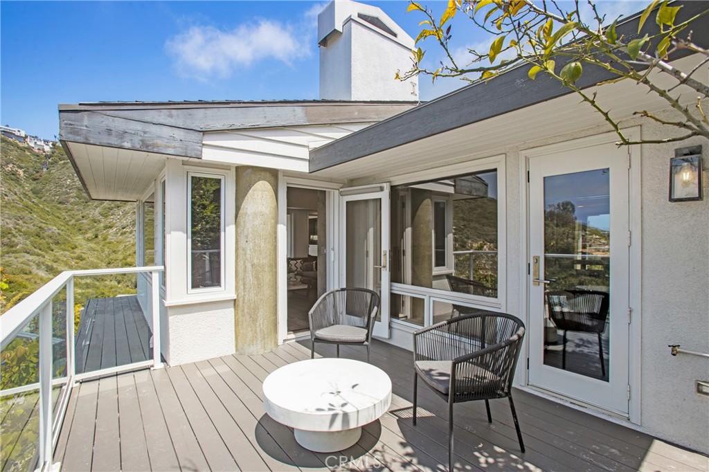 546 Temple Hills, Laguna Beach CA 92651 - photo 32