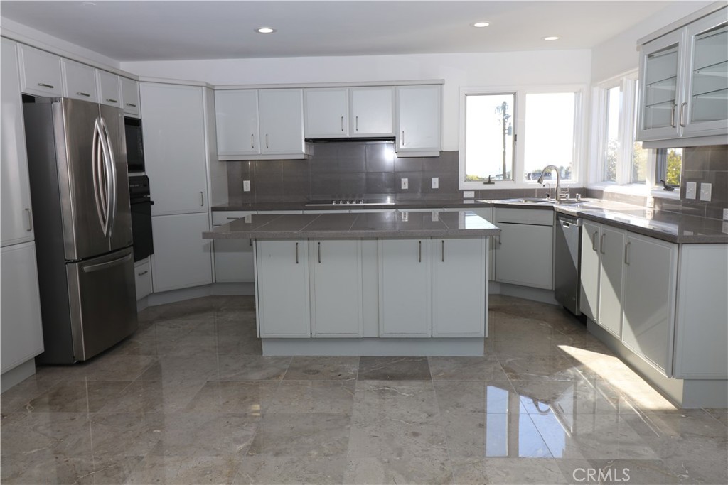 548 Agate Street, Laguna Beach CA 92651 - photo 1