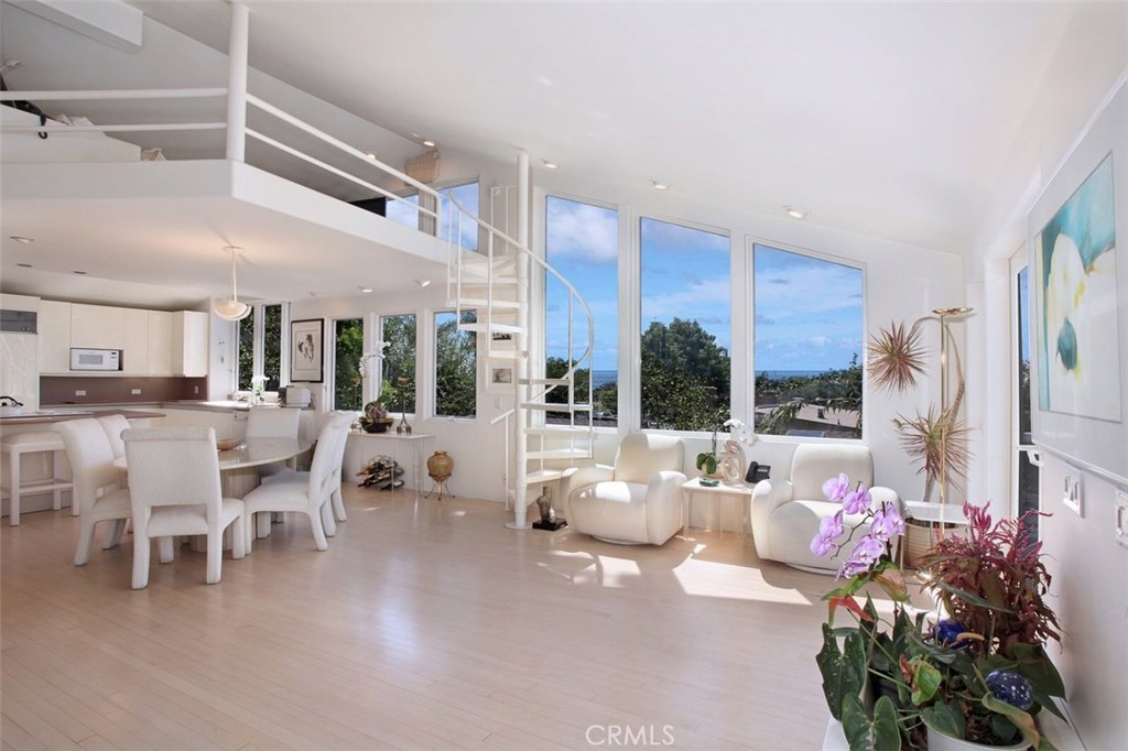 550 Thalia Street, Laguna Beach CA 92651 - photo 1