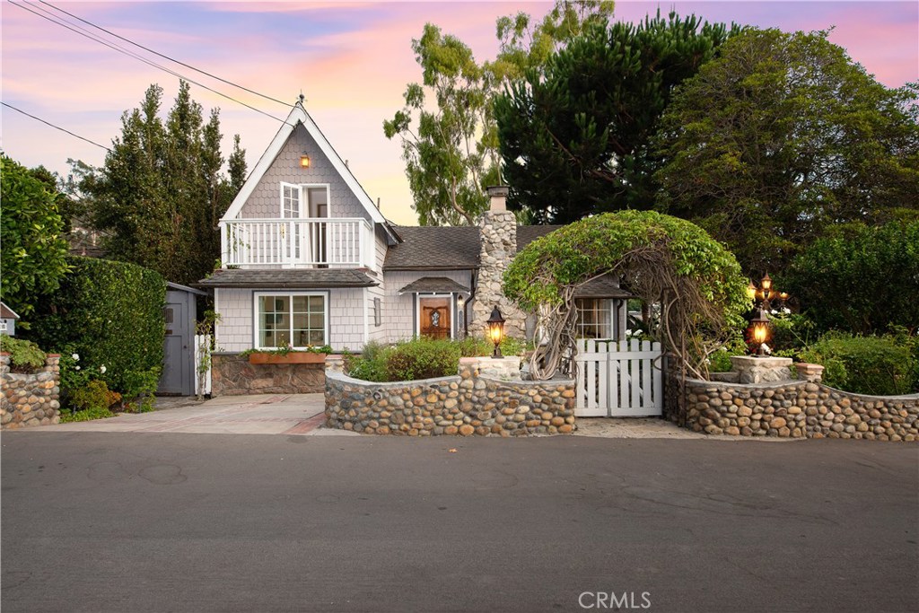 559 Calliope Street, Laguna Beach CA 92651 - photo 1