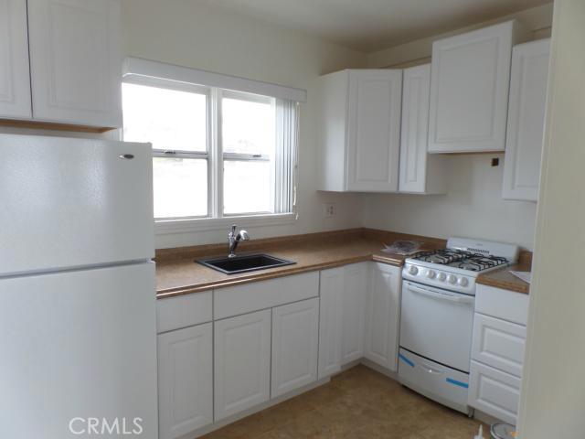 564 Cliff Drive 8, Laguna Beach CA 92651 - photo 1