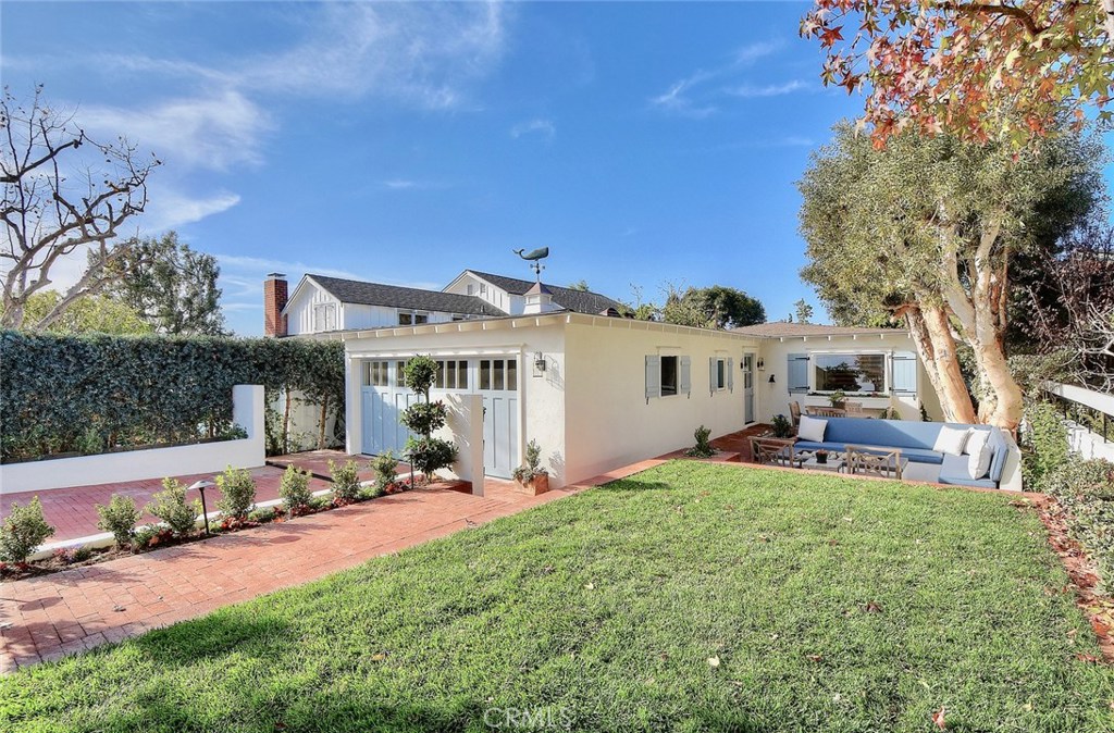 Welcome to this beautifully reimagined contemporary beach cottage located on the Village's Oak Street, arguably the best - 564 Oak Street, Laguna Beach CA 92651 - photo 1