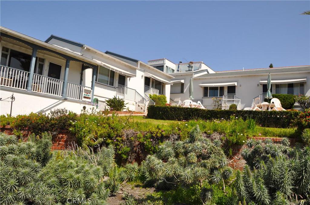 564 Unit #8 Cliff Drive, Laguna Beach CA 92651 - photo 1