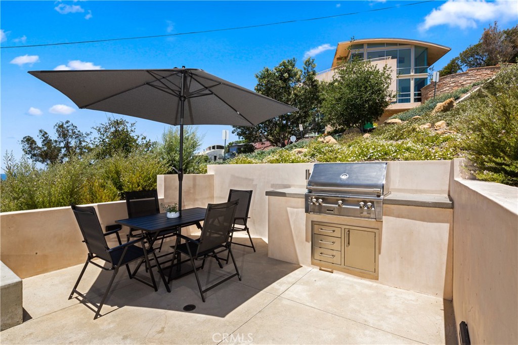 565 B Fern Street B, Laguna Beach CA 92651 - photo 2