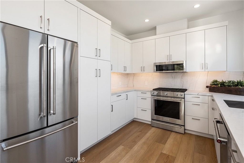 565 B Fern Street B, Laguna Beach CA 92651 - photo 9