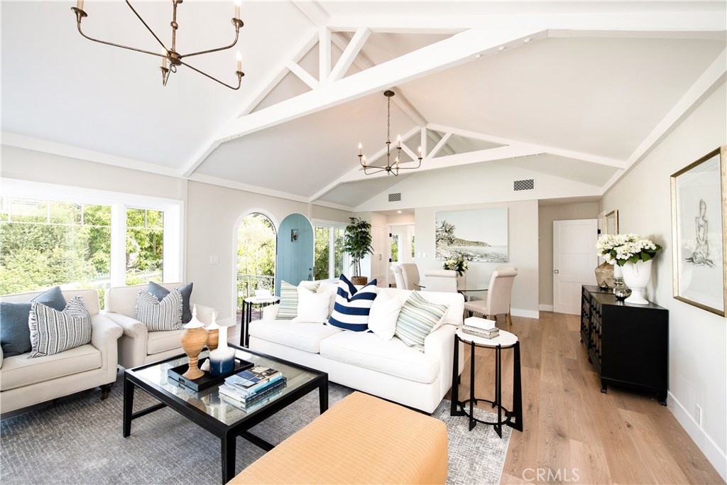 567 Flora Street, Laguna Beach CA 92651 - photo 1