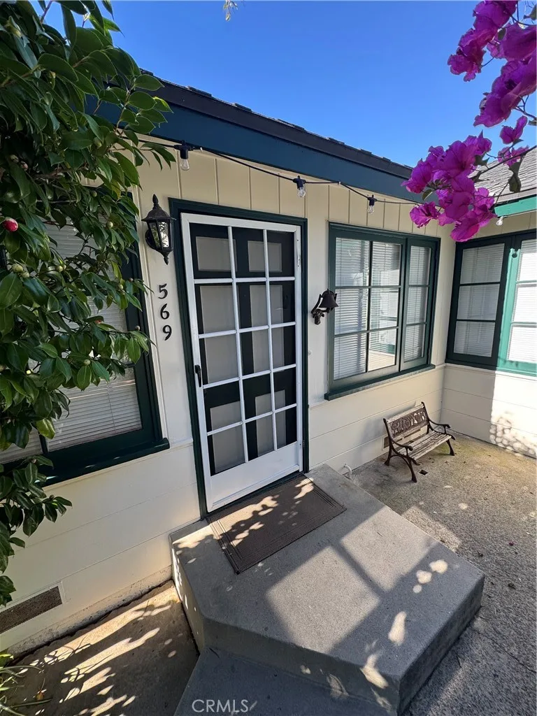569 Blumont, Laguna Beach, CA 92651