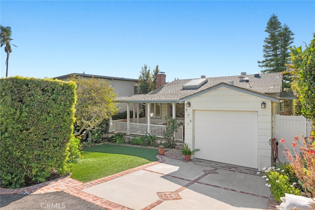 575 Blumont, Laguna Beach CA 92651 - photo 1