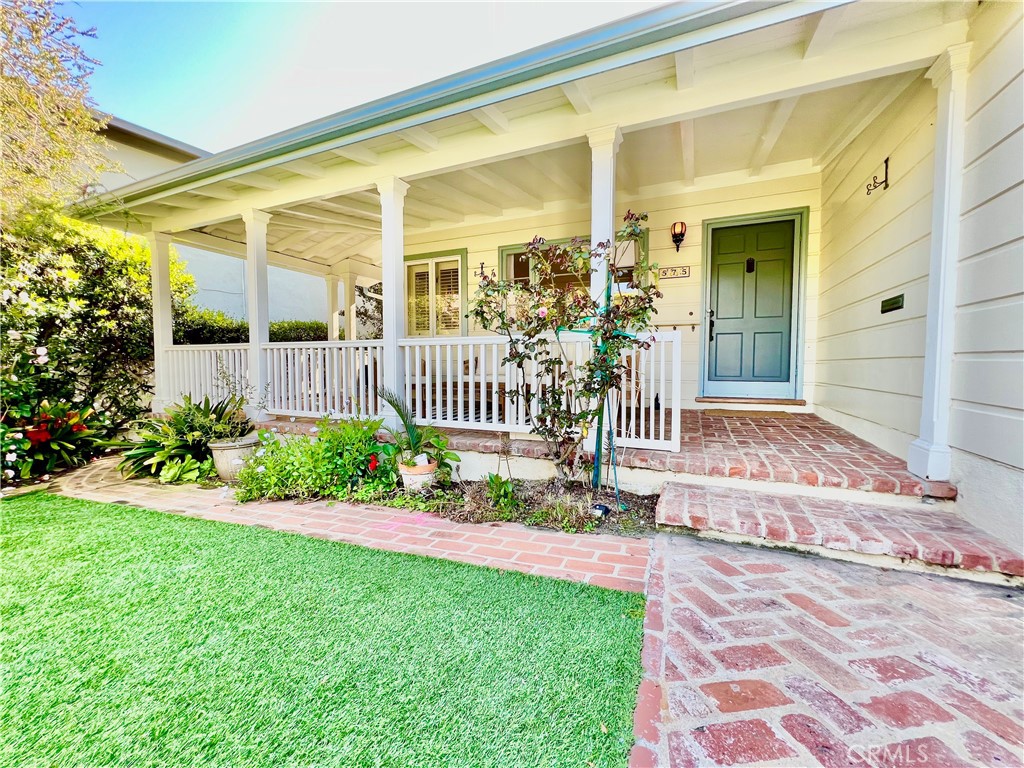 575 Blumont Street, Laguna Beach CA 92651 - photo 1