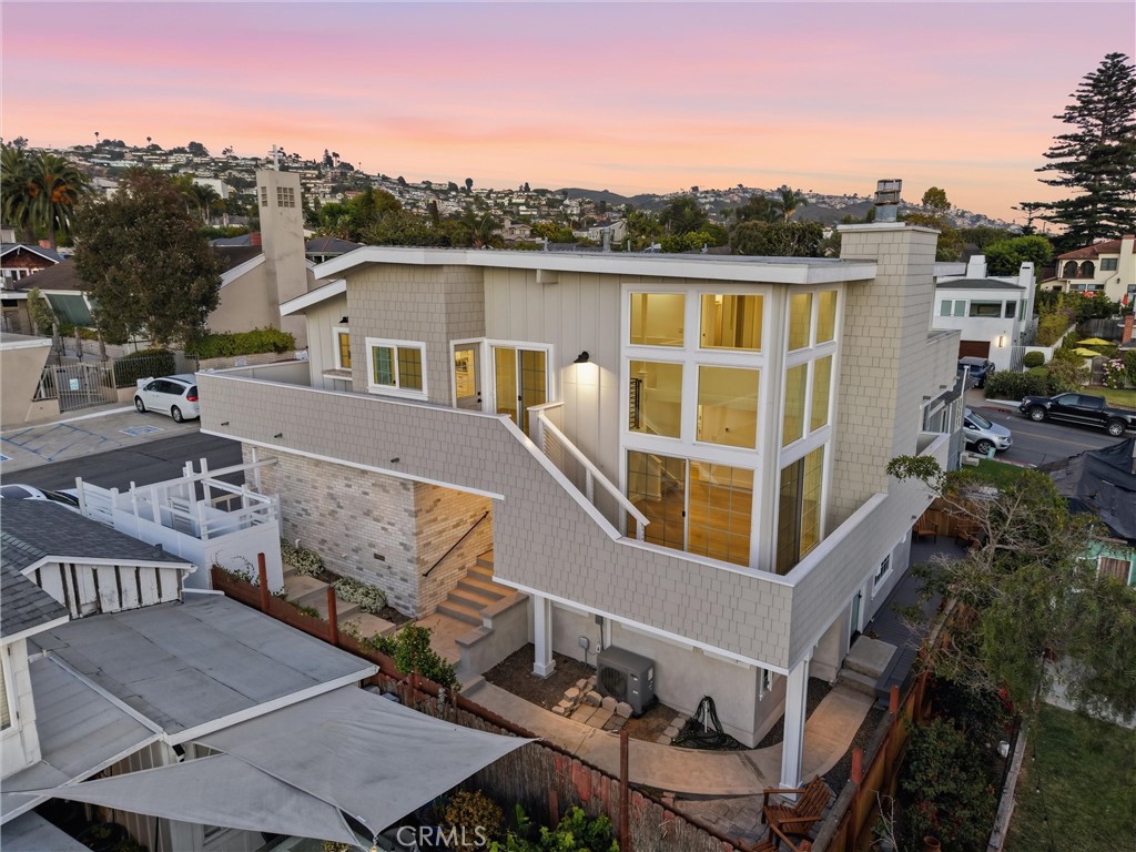 575 Through A, Laguna Beach CA 92651 - photo 2