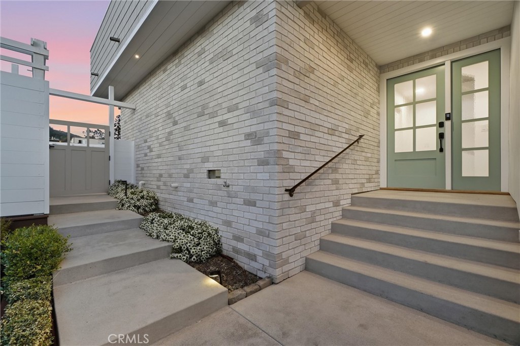 575 Through A, Laguna Beach CA 92651 - photo 5