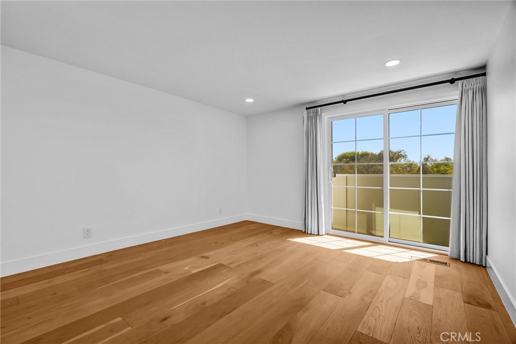 575 Through A, Laguna Beach CA 92651 - photo 17