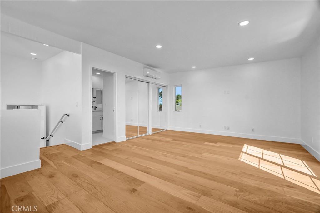 575 Through A, Laguna Beach CA 92651 - photo 23