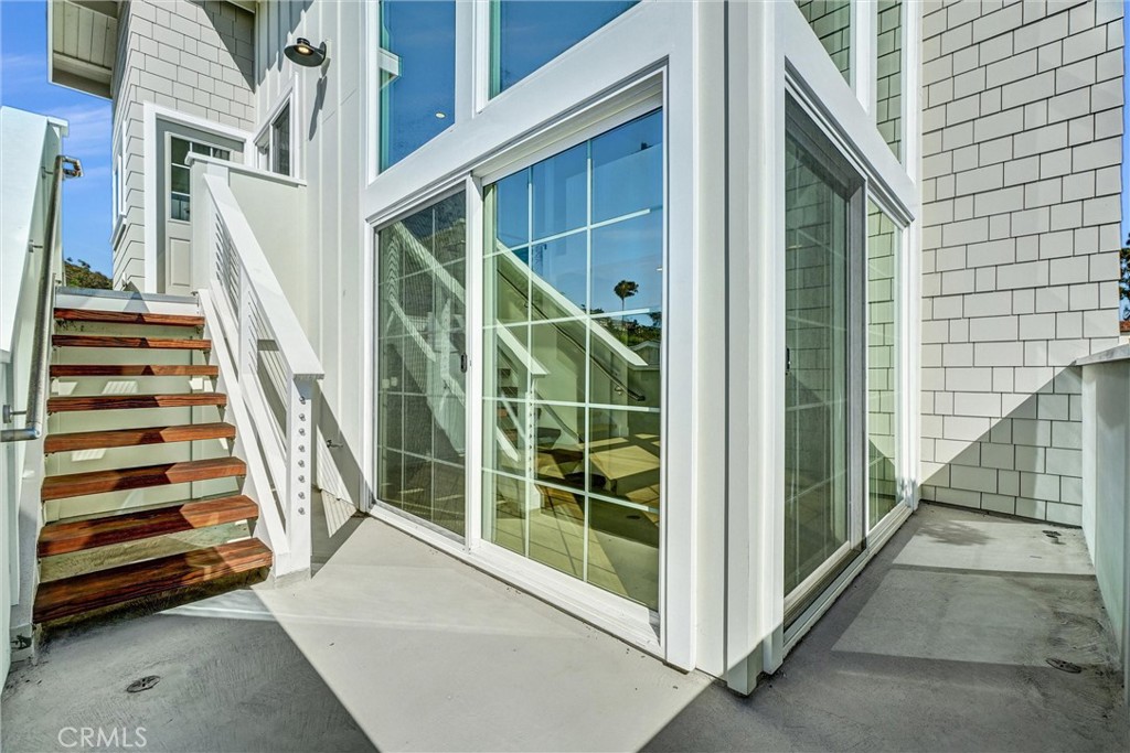 575 Through A, Laguna Beach CA 92651 - photo 28