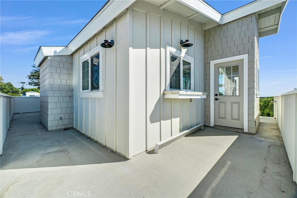 575 Through A, Laguna Beach CA 92651 - photo 29