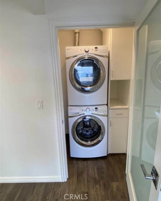 Personal stacked washer/dryer included, in private room. - 577 Ramona A, Laguna Beach CA 92651 - photo 25