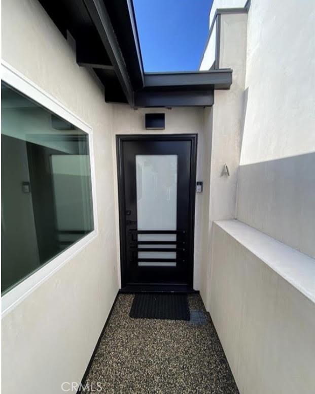 Private entry - 577 Ramona A, Laguna Beach CA 92651 - photo 34