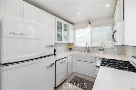 577 Ramona B, Laguna Beach CA 92651 - photo 8